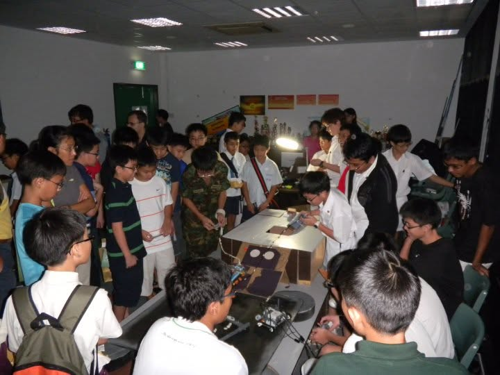 Crowd at RI Robotics Lab during Raffles Institution Open House